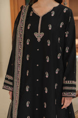 Elegant 3-Piece Embroidered Lawn Suit with Chiffon Dupatta