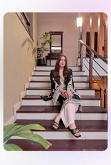 Luxurious Ari Work Embroidered Cotton Silk 3pc Outfit with Chiffon Dupatta