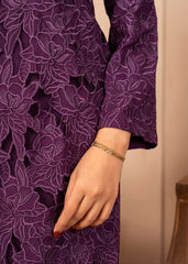 Winter Luxury 2-Piece – Laser-Cut Embroidered Purple Binder Set