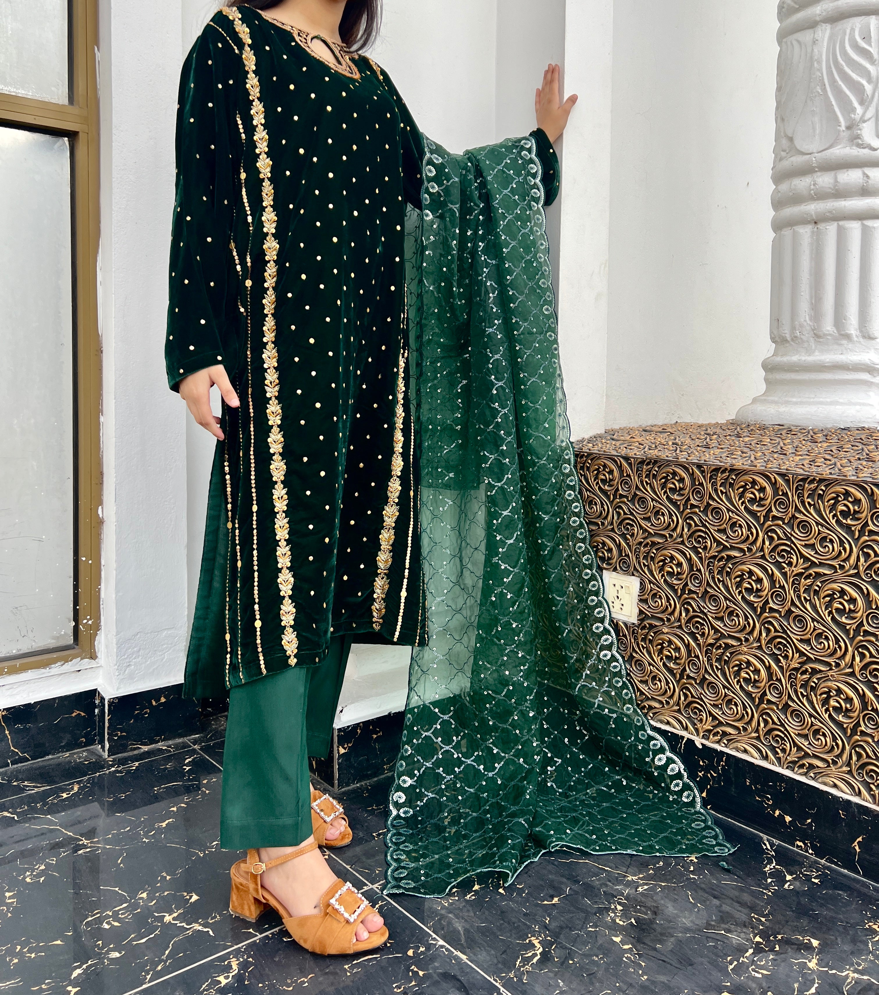 Zardozi Handwork Pure Velvet Green 3pc Outfit