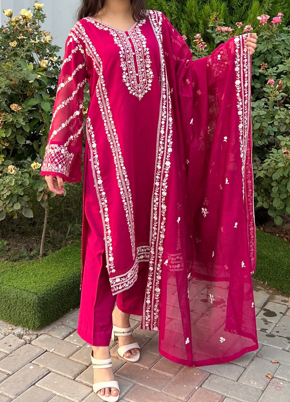 Elegant Embroidered Pure Cotton Net 3pc Outfit with Khaddi Net Dupatta