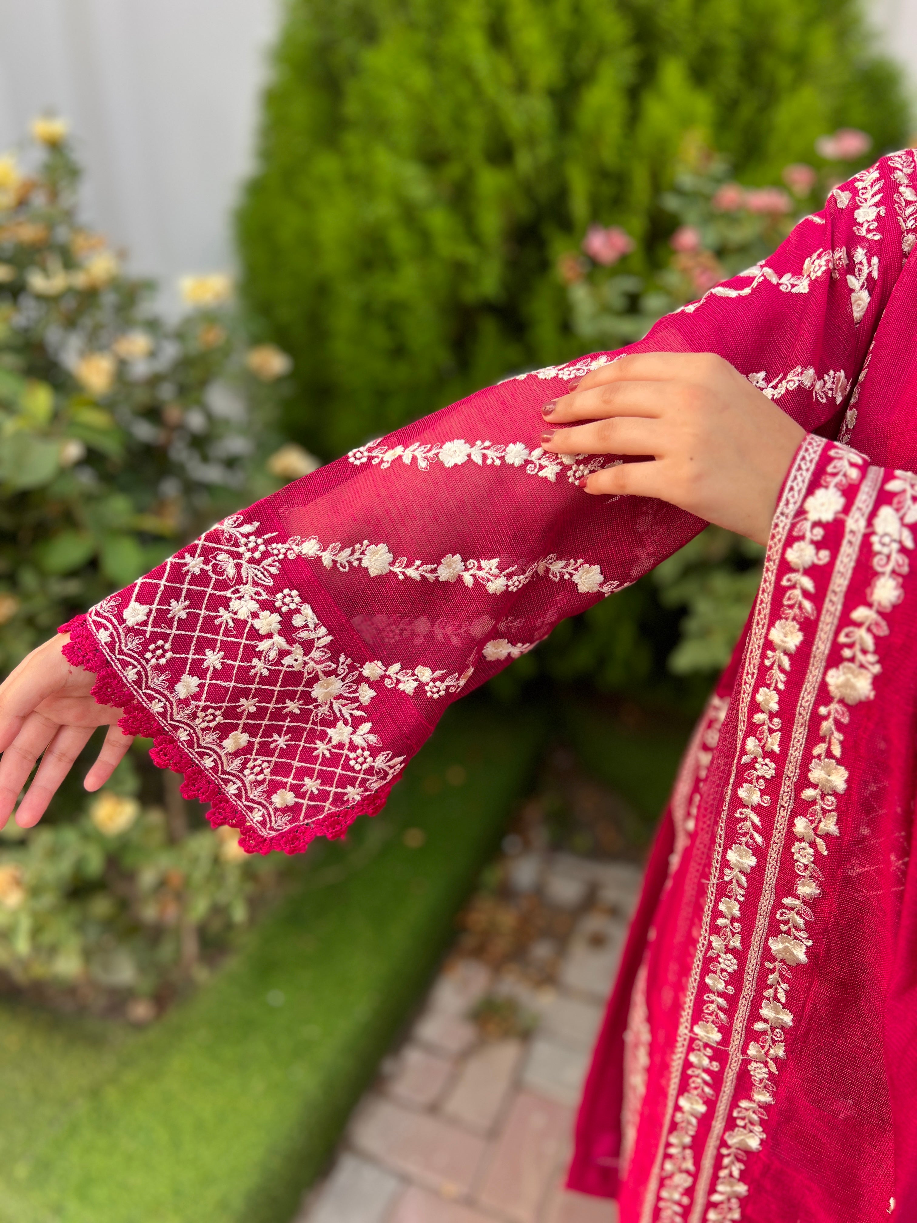Elegant Embroidered Pure Cotton Net 3pc Outfit with Khaddi Net Dupatta