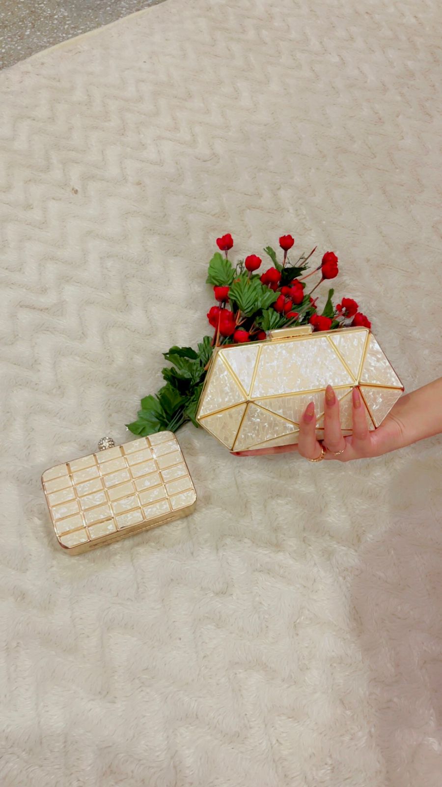 Gulnaar 012 Marble-Finish Gold Grid Clutch with Crystal Clasp